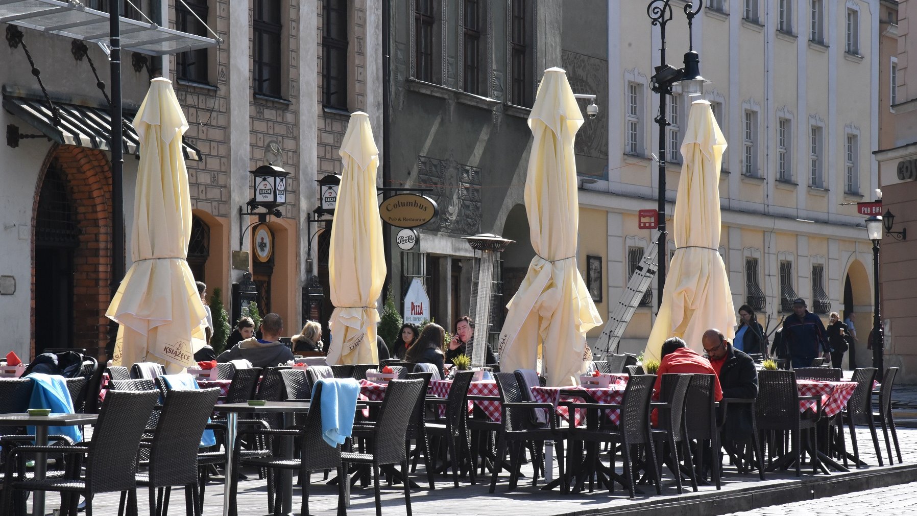 Z początkiem kwietnia ruszył sezon na ogródki gastronomiczne
