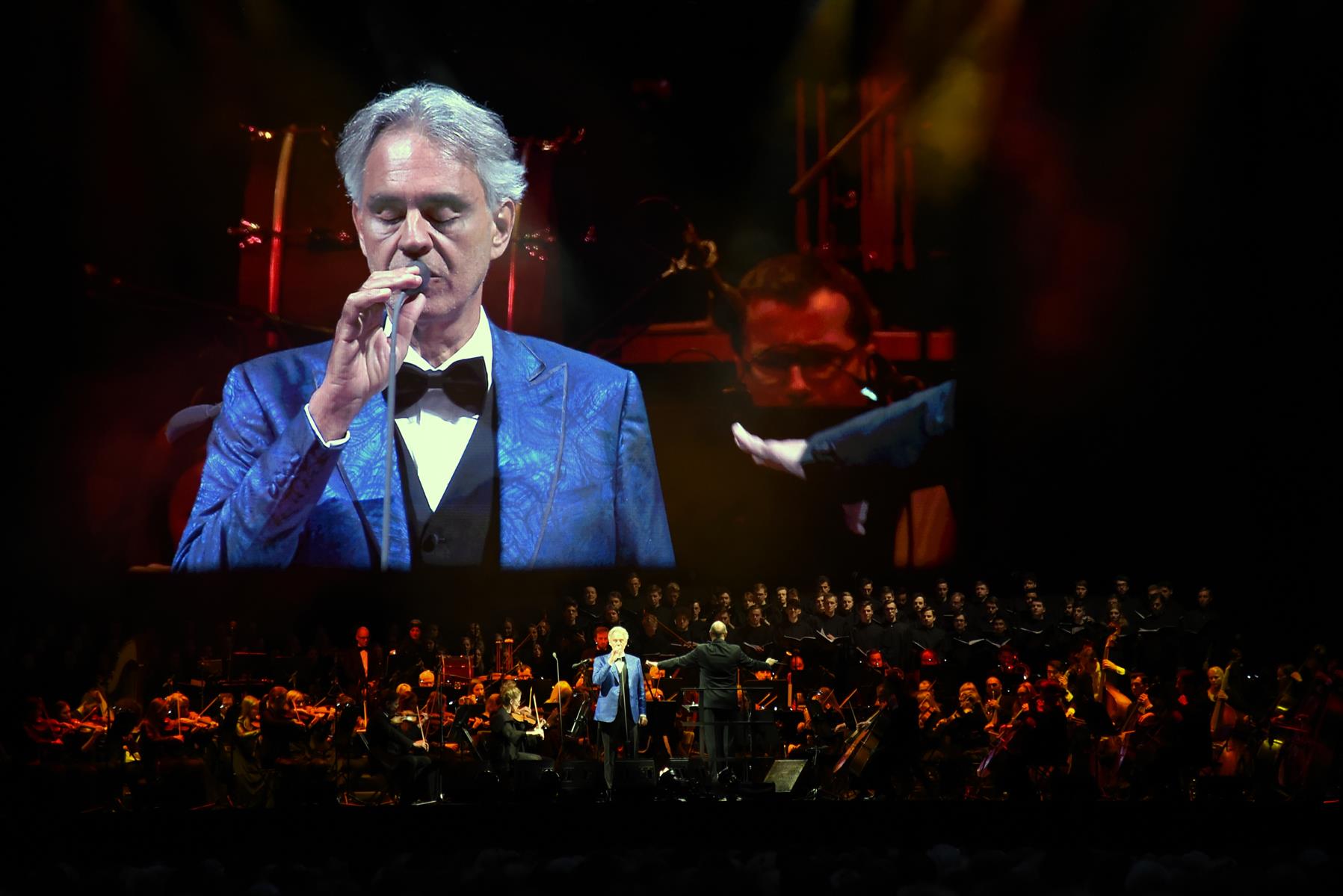 Koncert Andrei Bocellego uczcił stulecie Uniwersytetu Poznańskiego - grafika rozmowy