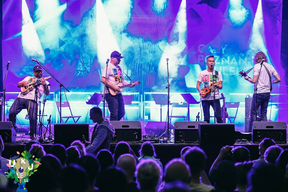 Koncert z zeszłorocnej edycji festiwalu Cały Poznań Ukulele fot. archiwum organizatorów - grafika rozmowy