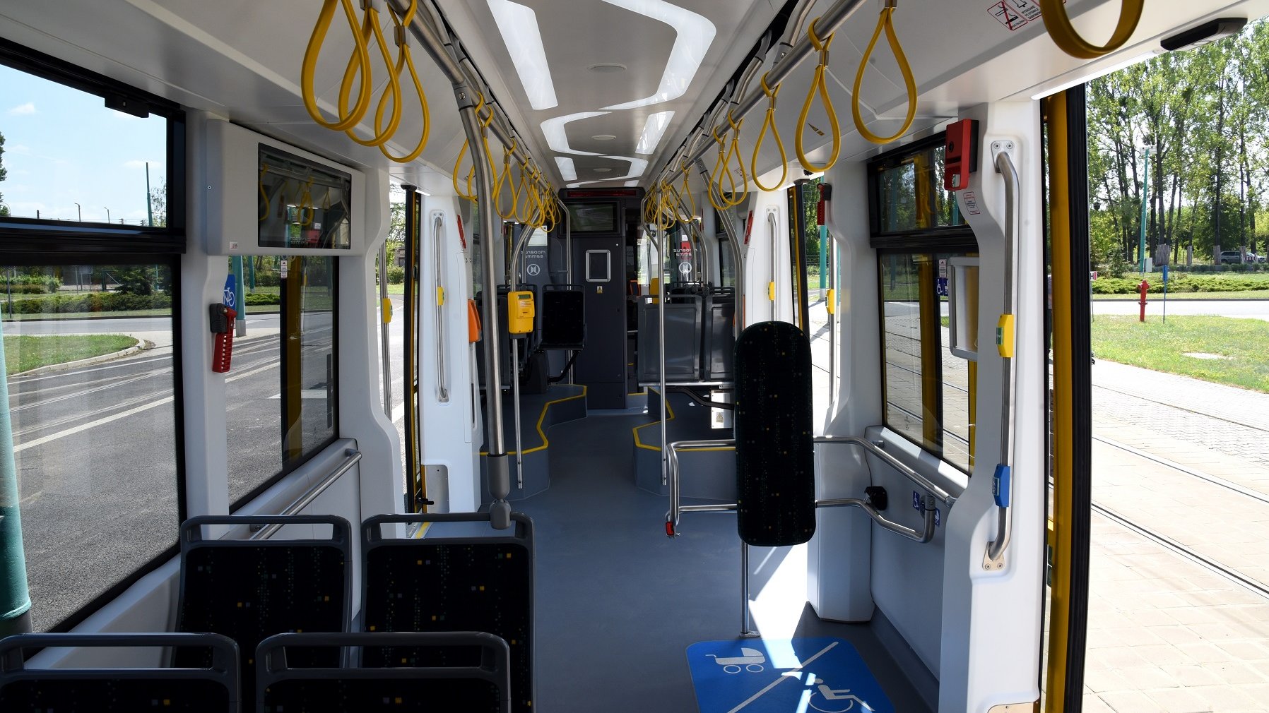 Na początku sierpnia pasażerów w Poznaniu zacznie wozić nowy dwukierunkowy tramwaj Moderus Gamma