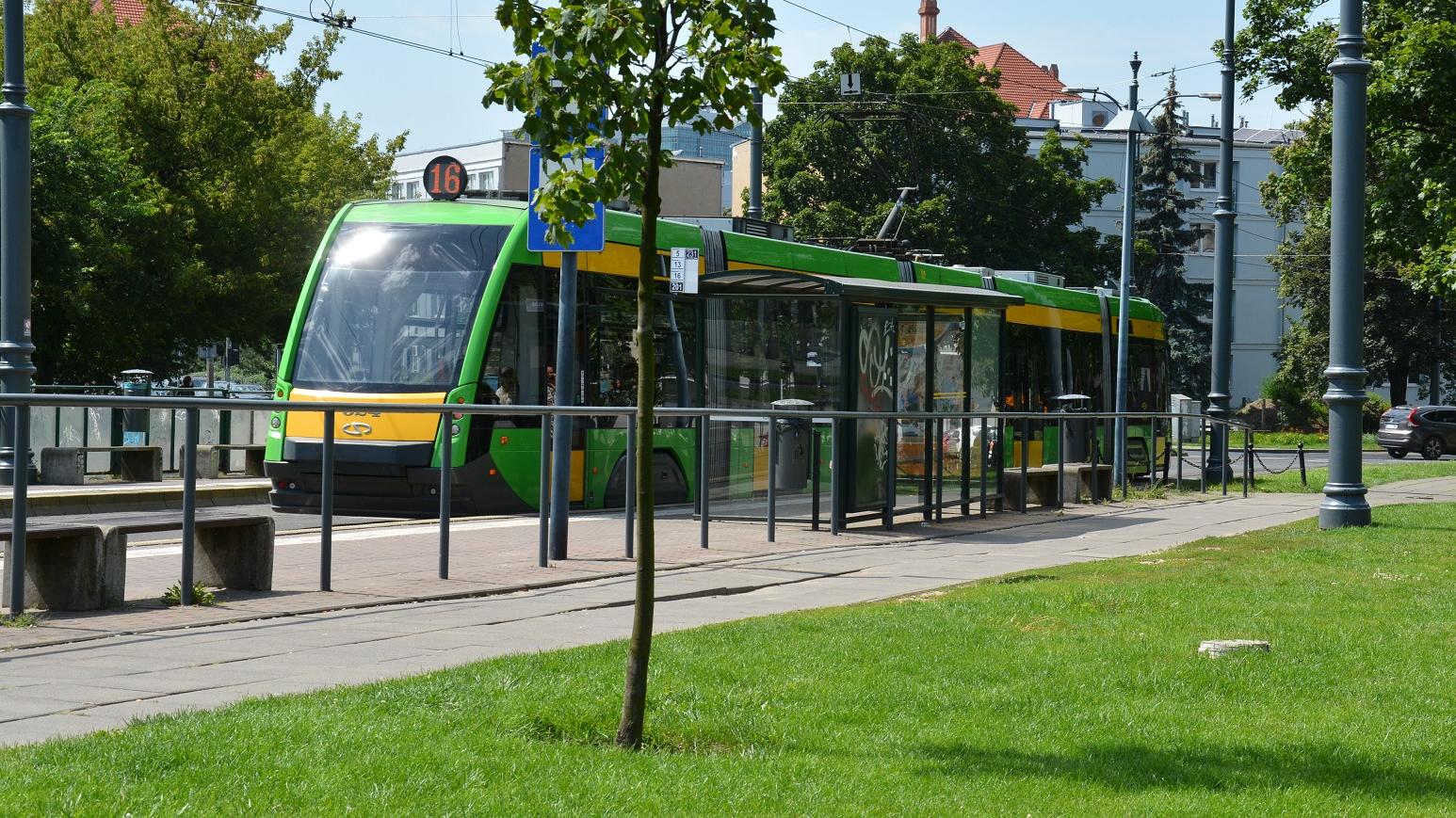 W piątek, 16 sierpnia komunikacja kursować będzie według sobotniego rozkładu jazdy - grafika rozmowy