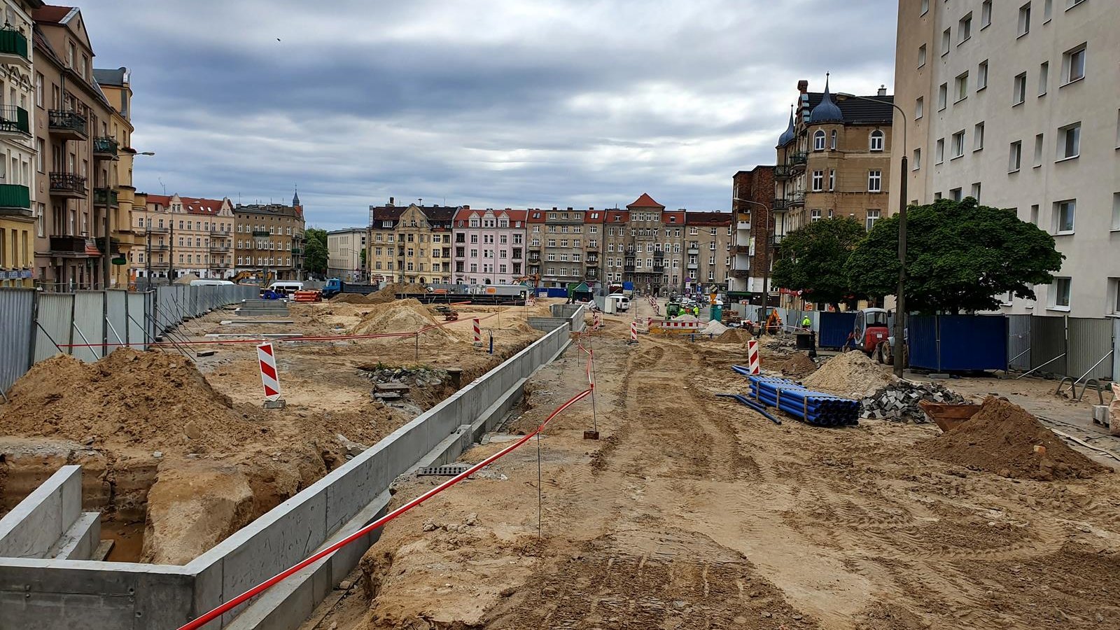 Przebudowa rynku Łazarskiego zakończy się jesienią 2021 roku