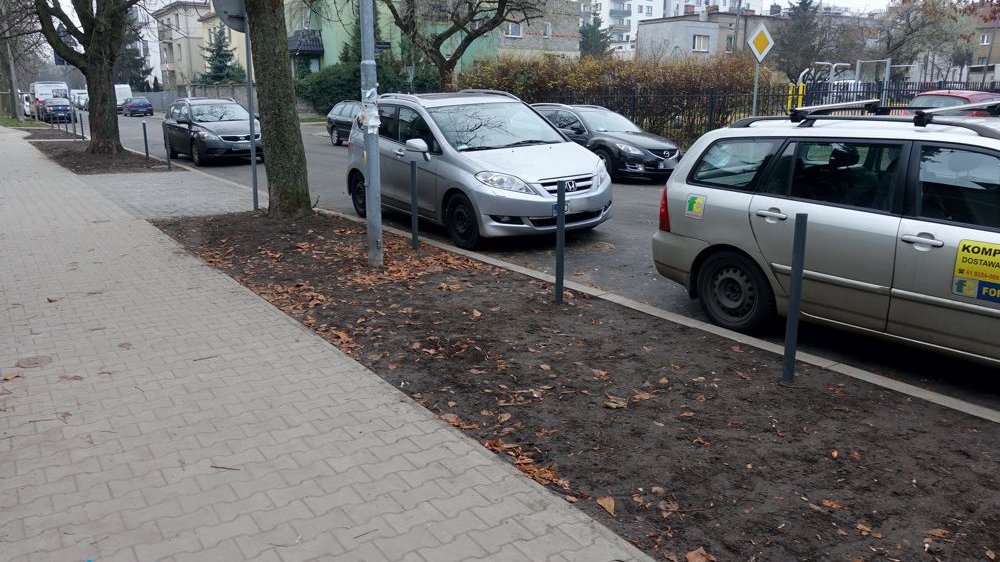 Odnowiony chodnik i nawierzchnia ul. Saperskiej