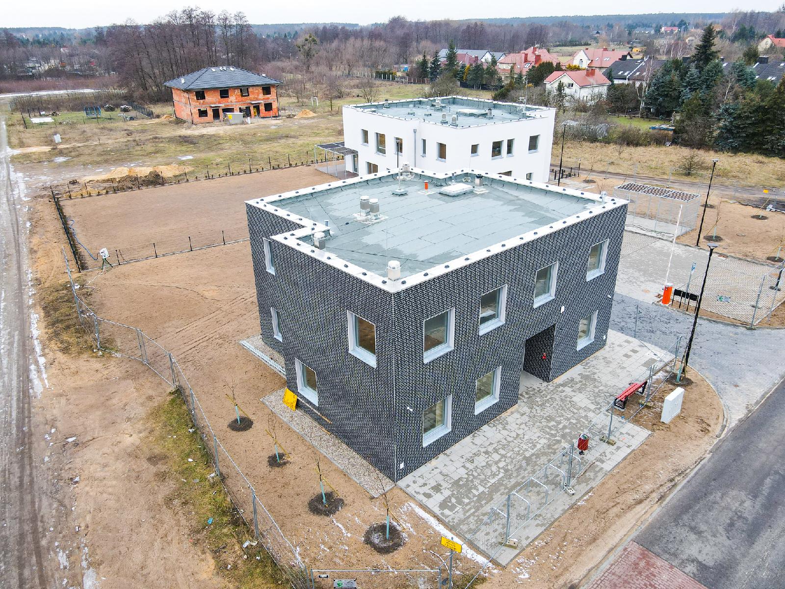 Galeria zdjęć nowej siedziby Centrum Wspierania Rodzin "Swodoba" przy ul. Perzyckiej - grafika rozmowy