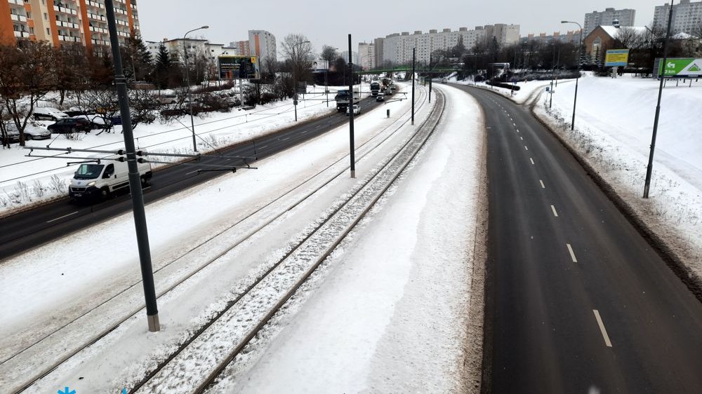 Odśnieżona ulica Żegrze