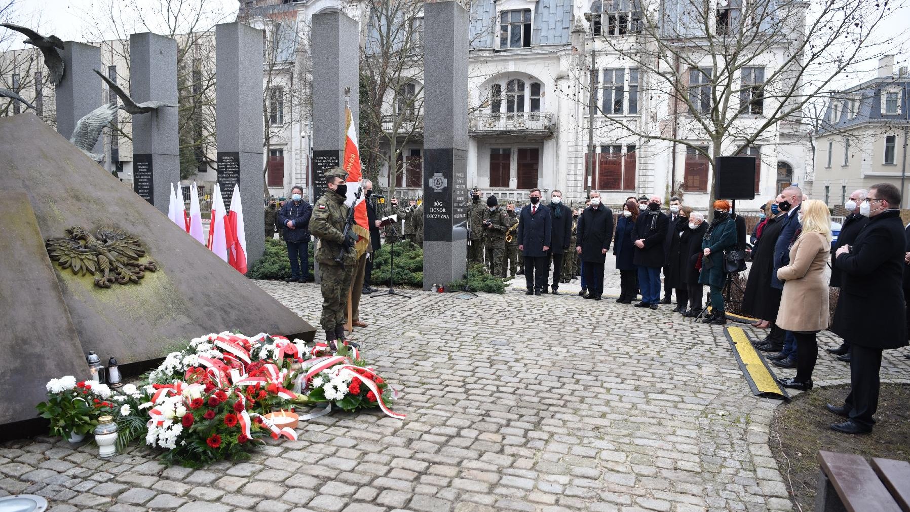 Galeria zdjęć przedstawia obchody Narodowego Dnia Pamięci "Żołnierzy Wyklętych".