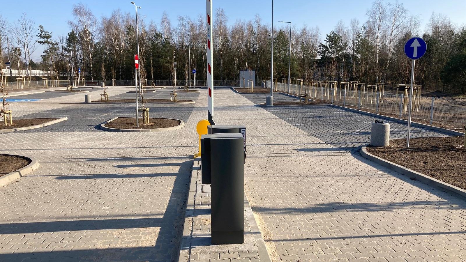 Galeria zdjęć pokazujących nowe parkingi typu Park&Ride