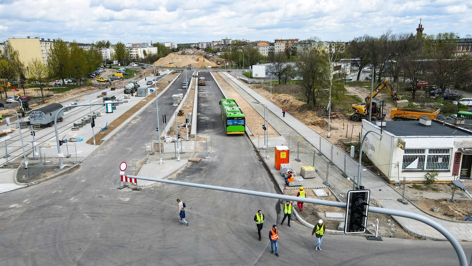 Galeria zdjęć z ul. Nowej Naramowickiej i próbnych przejazdów autobusów