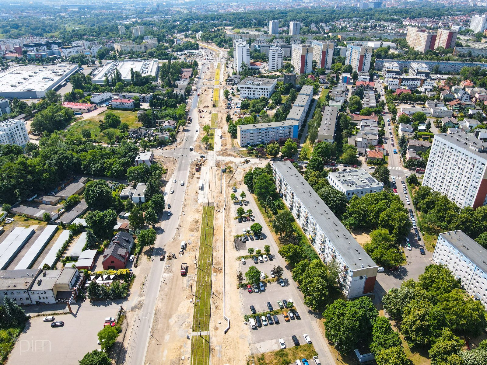 Galeria zdjęć przedstawia postęp pracy nad tramwajem na Naramowice. - grafika rozmowy