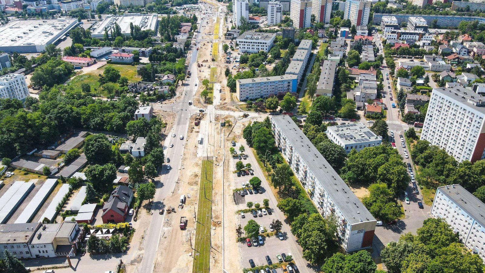 Galeria zdjęć przedstawia postęp pracy nad tramwajem na Naramowice.