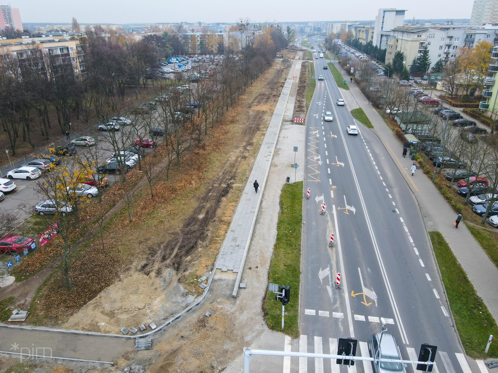 Galeria zdjęć z budowy drogi rowerowej i chodnika przy ul. Szymanowskiego - grafika rozmowy