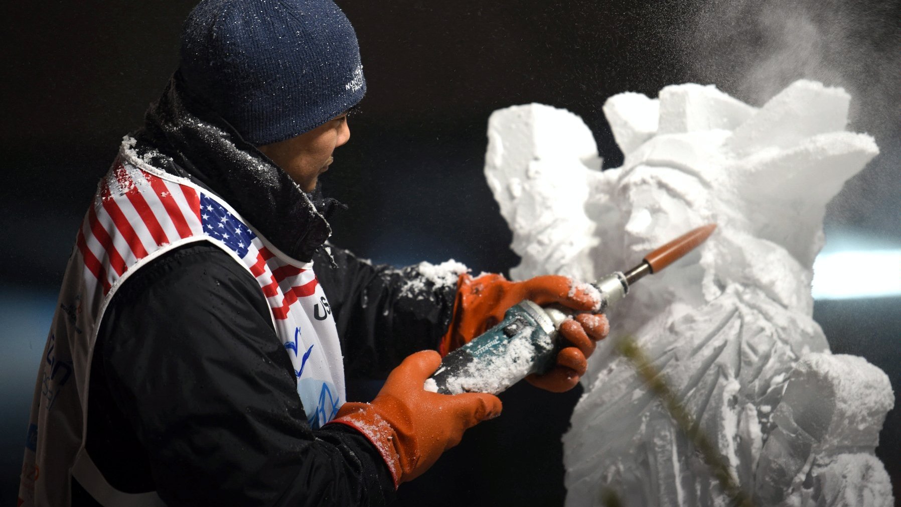 Galeria zdjęć przedstawia Betlejem Poznańskie i Poznań Ice Festival.