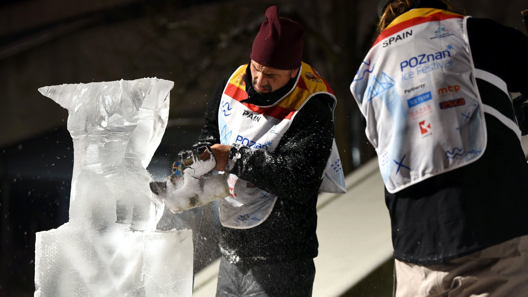 Galeria zdjęć przedstawia Betlejem Poznańskie i Poznań Ice Festival.