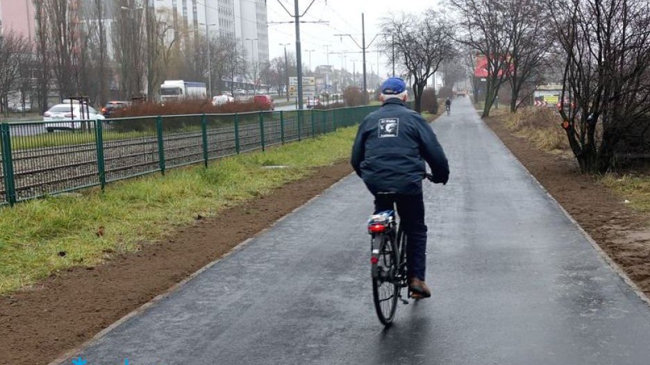 Nowa nawierzchnia drogi rowerowej wzdłuż ul. Warszawskiej