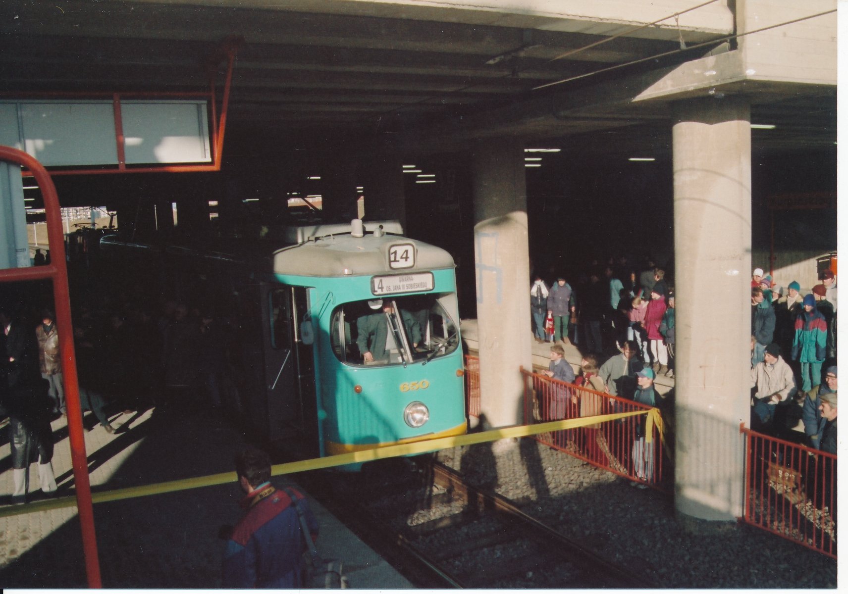 Galeria zdjęć z powstawania i uruchomienia trasy Poznańskiego Szybkiego Tramwaju - grafika rozmowy