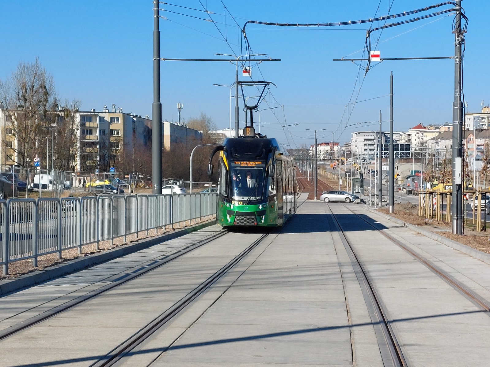 Zdjęcie z jazd testowych na trasie na Naramowice - grafika rozmowy