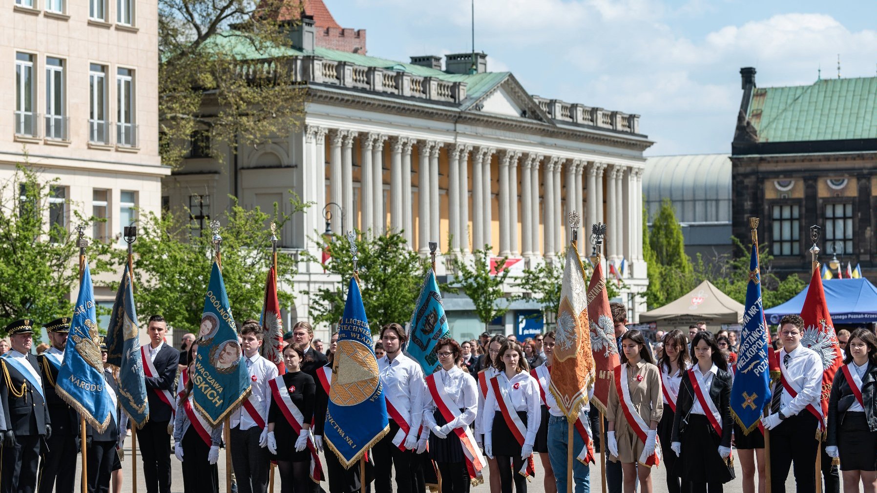 Galeria zdjęć przedstawia obchody święta Konstytucji 3 Maja.