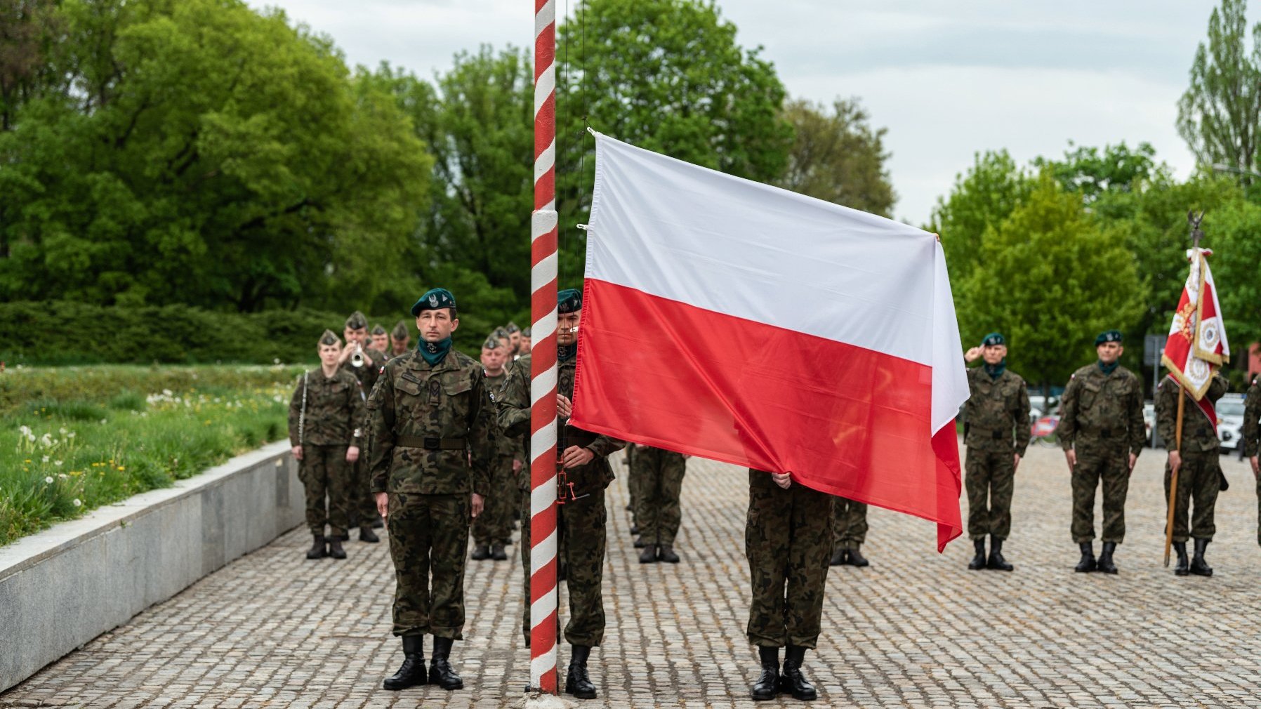 Galeria zdjęć przedstawia poznańskie obchody 77. rocznicy zakończenia II wojny światowej.