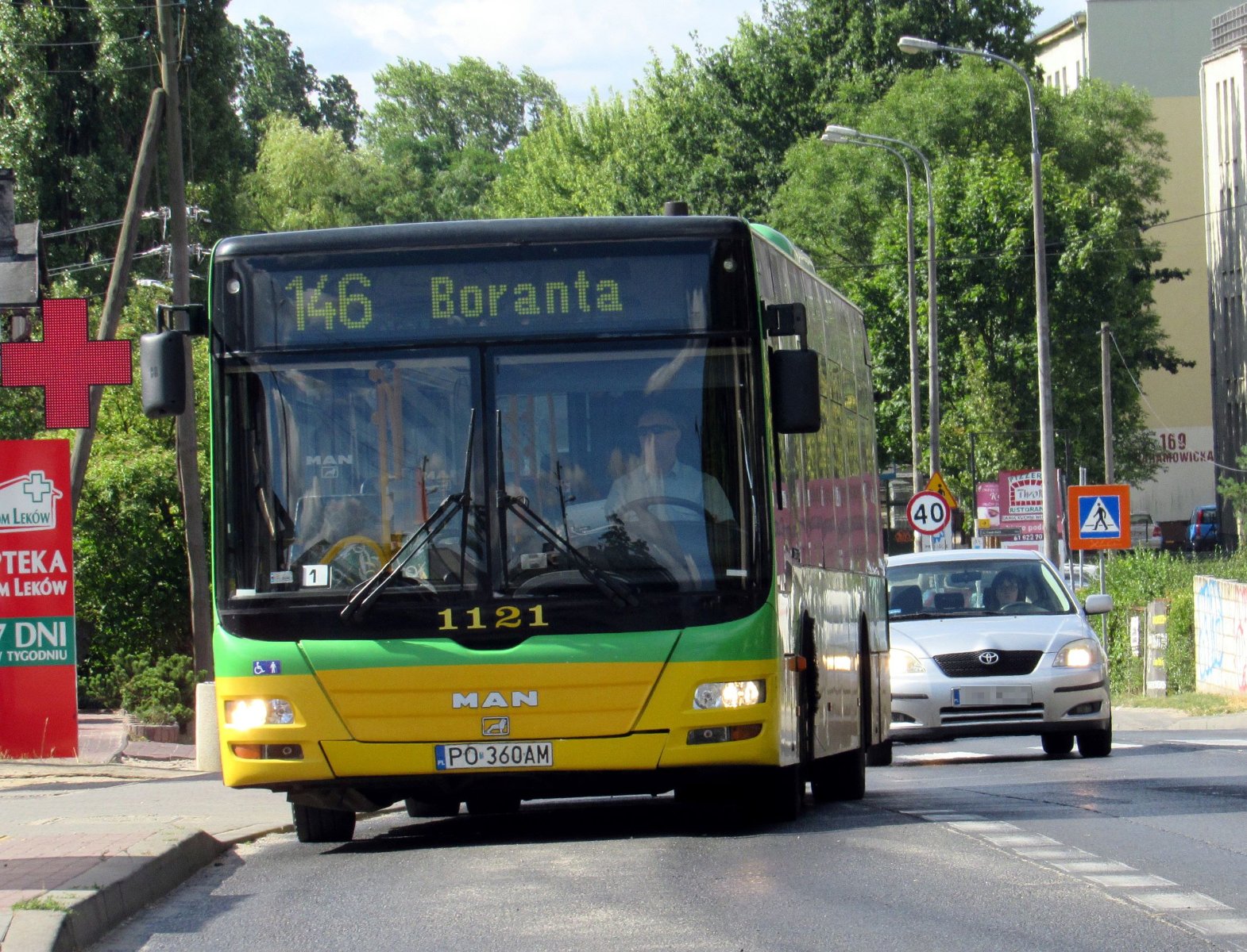 Zdjęcie autobusu nr 146 - grafika rozmowy