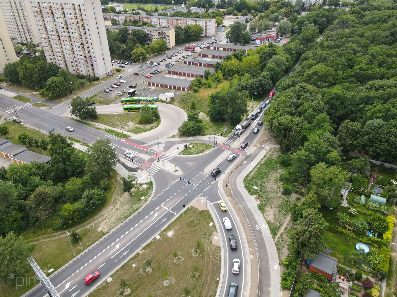 Zdjęcie z lotu ptaka na skrzyżowanie ulic Lechickiej i Murawa - grafika rozmowy