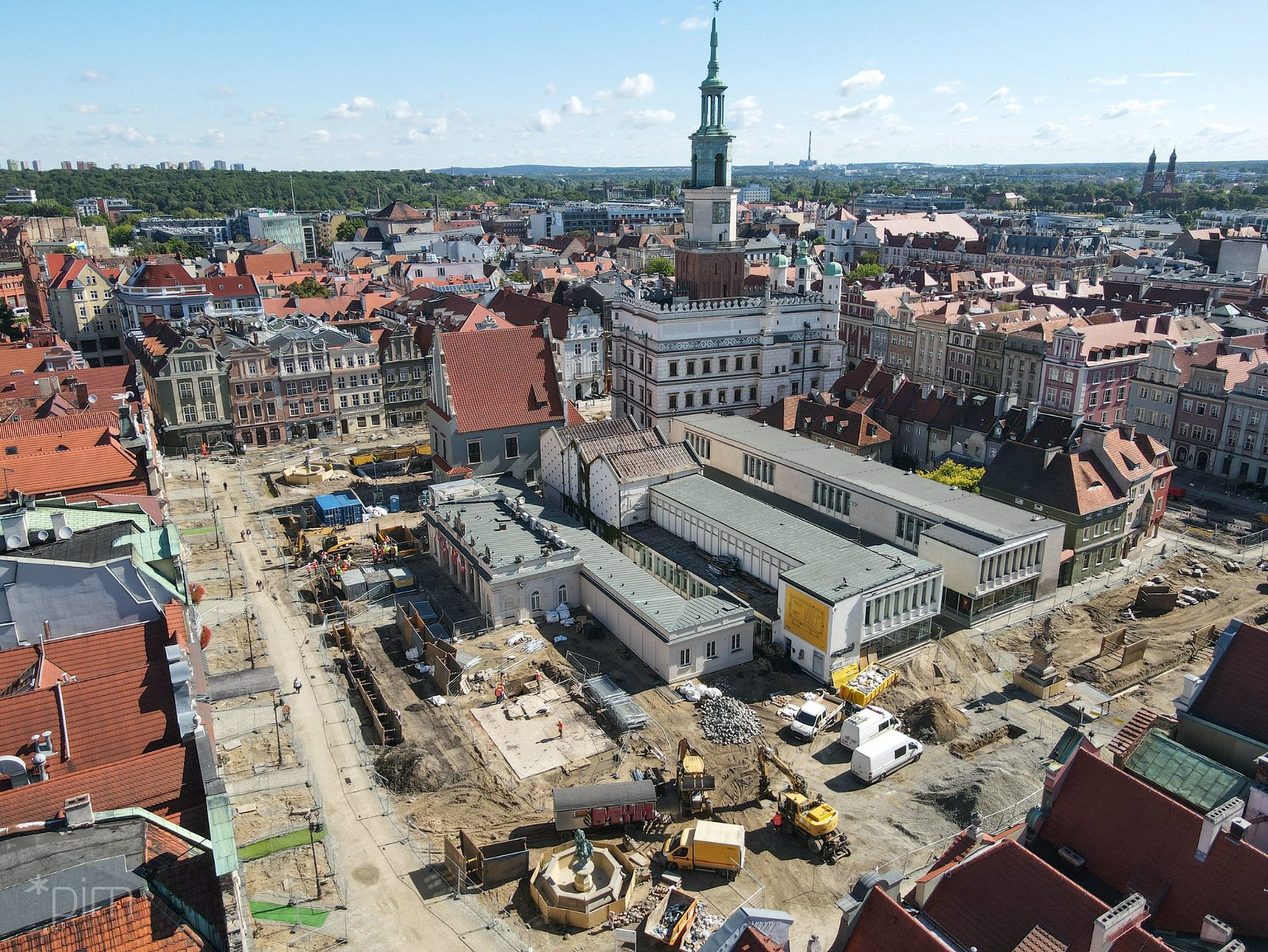 Widok z lotu ptaka na przebudowywany Stary Rynek - grafika rozmowy