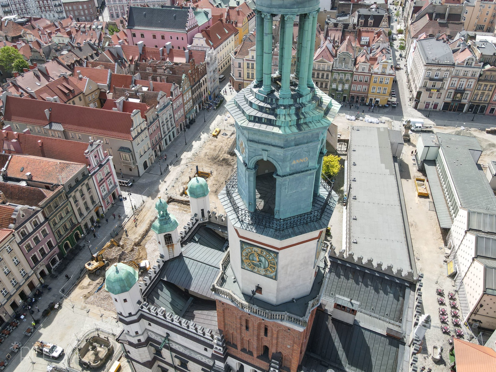 Widok z lotu ptaka na Stary Rynek - grafika rozmowy