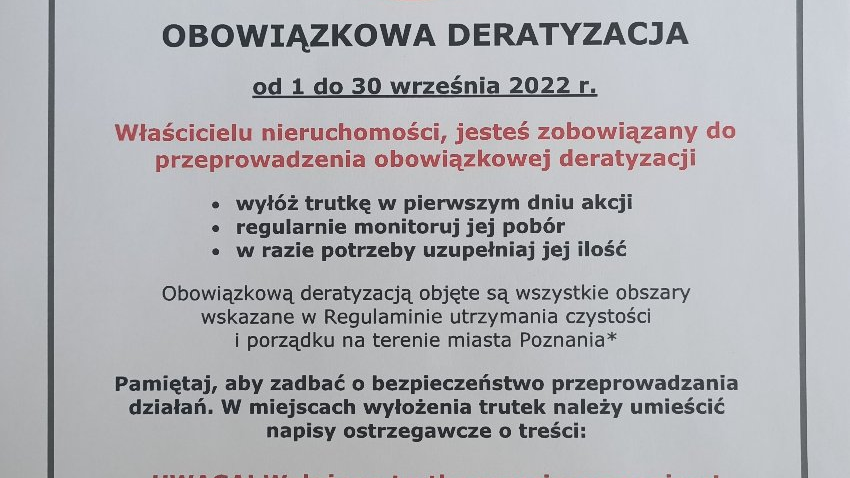 Plakat informujący o obowiązkowej deratyzacji.