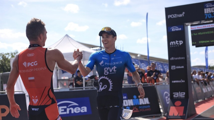 Galeria zdjęć przedstawia zawodników Ironman Poznań 70.3.