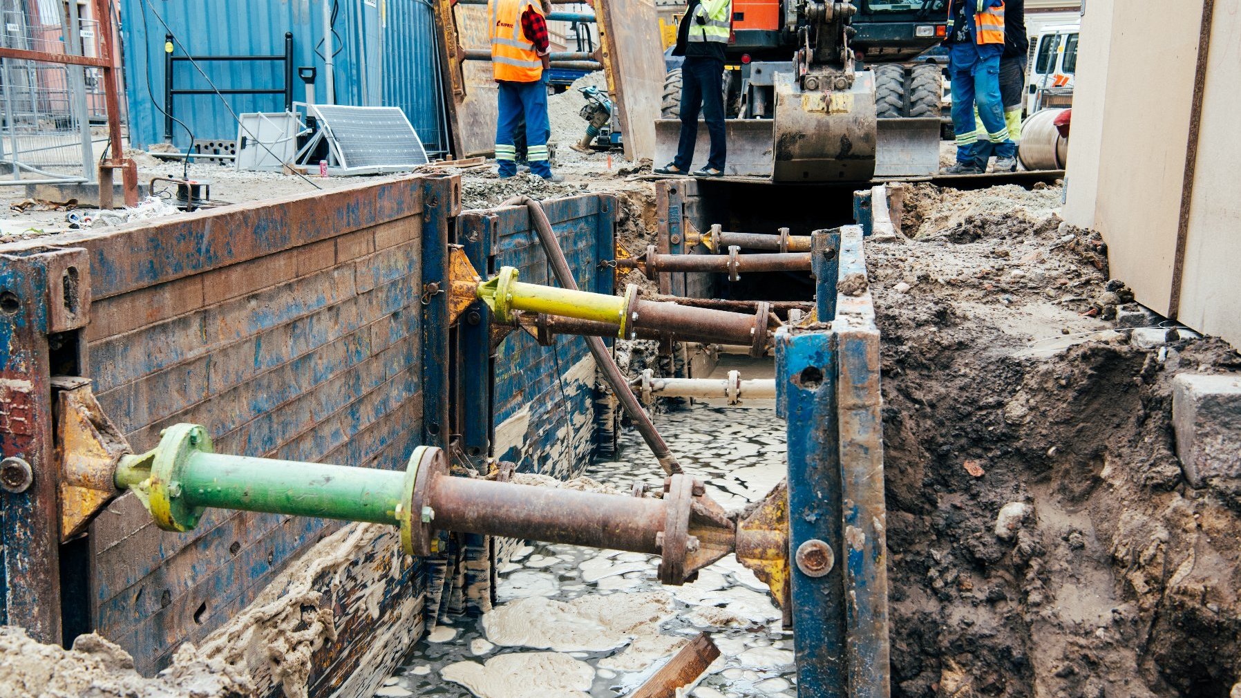 Infrastruktura pod płytą Starego Rynku jest w bardzo złym stanie, dlatego konieczna jest jej wymiana