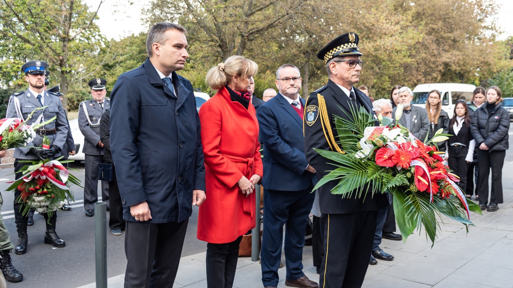 Galeria zdjęć przedstawia obchody Dnia Hołdu i Pamięci Ofiar Reżimu Komunistycznego.