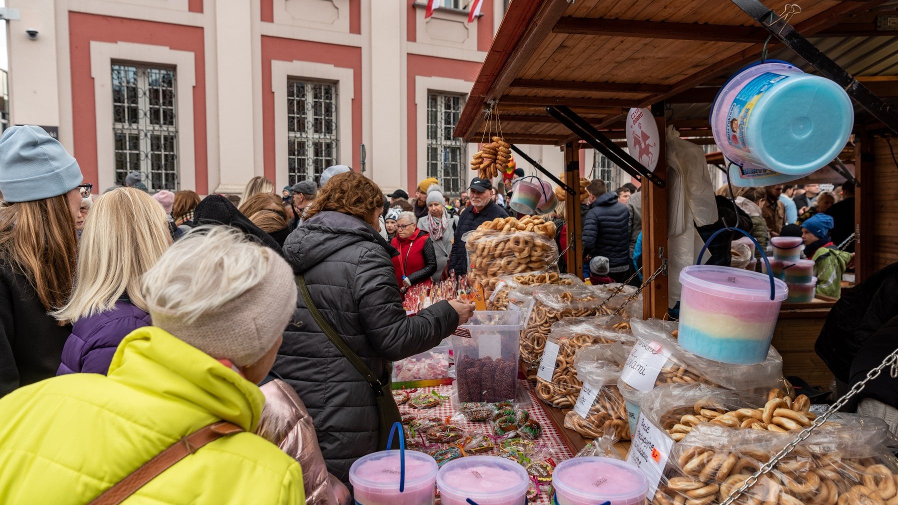 Galeria zdjęć przedstawia obchody 11 listopada w Poznaniu.