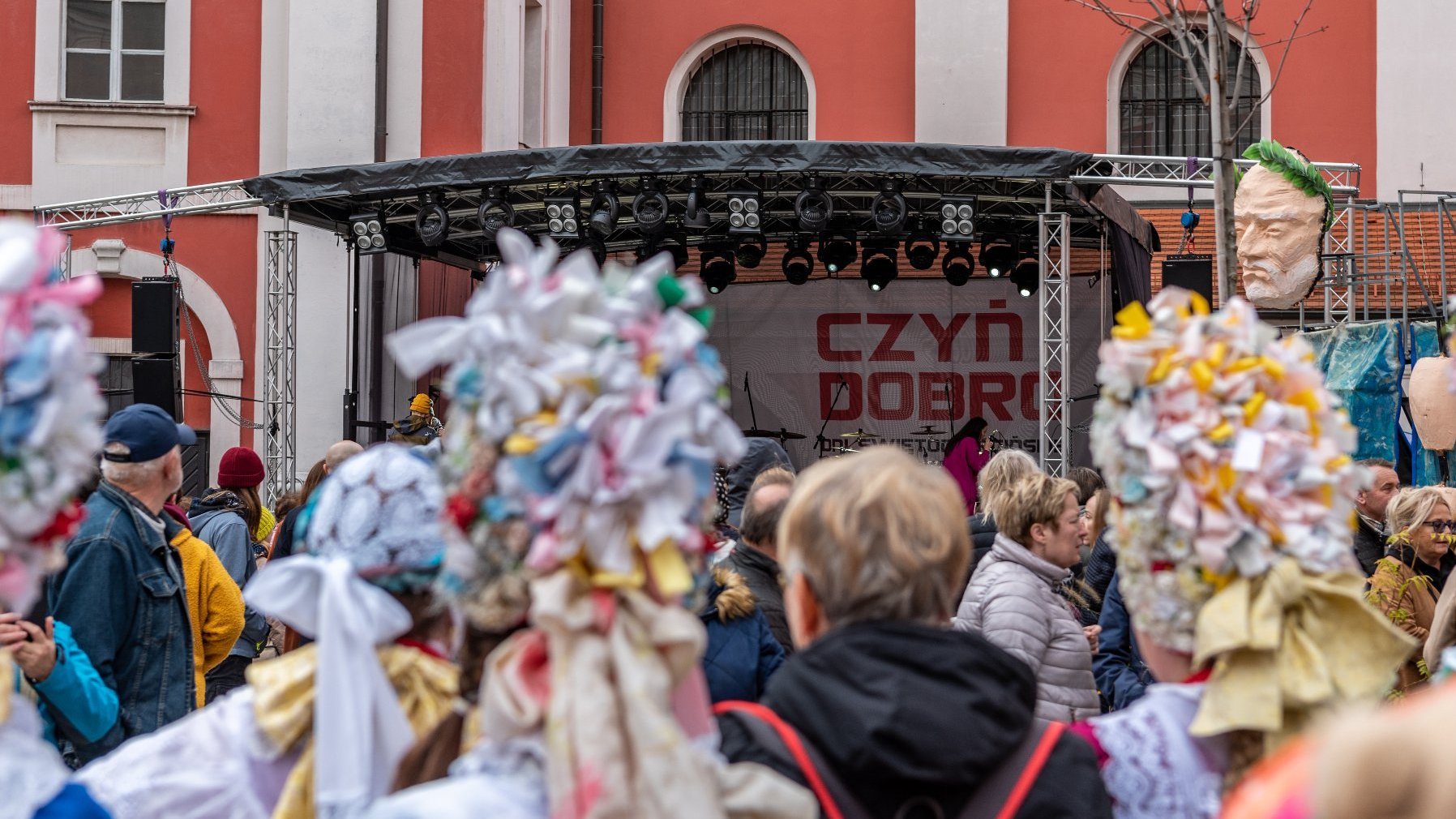 Galeria zdjęć przedstawia obchody 11 listopada w Poznaniu.