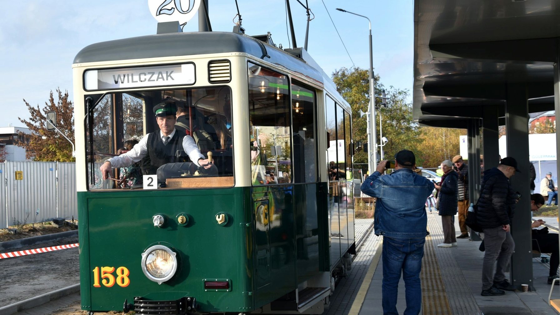 Prezes MPK za sterami historycznego tramwaju