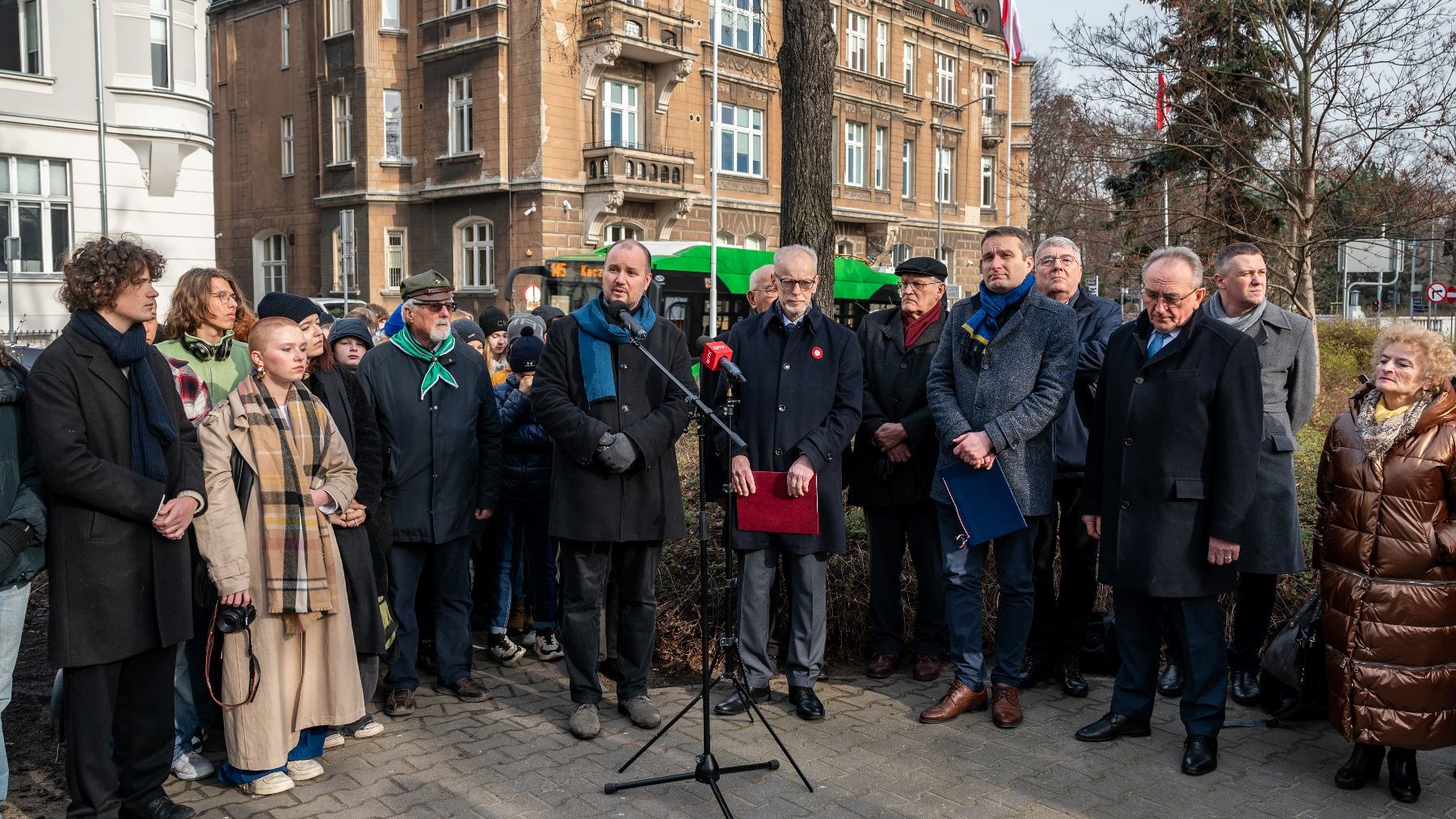 Galeria zdjęć przedstawia uroczystości z okazji 104. rocznicy podpisania rozejmu w Trewirze