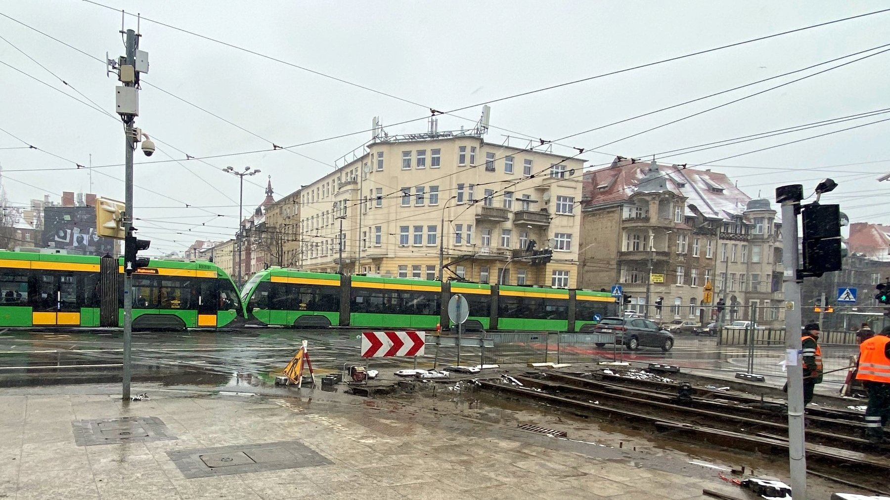 Skrzyżowanie ul. Roosevelta, Dąbrowskiego i mostu Teatralnego