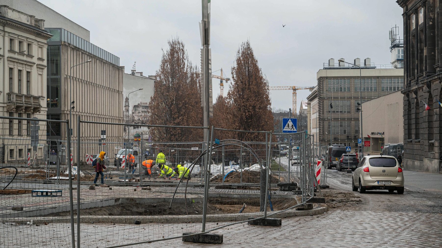 Widok na przebudowywane Al. Marcinkowskiego na wysokości ul. Paderewskiego