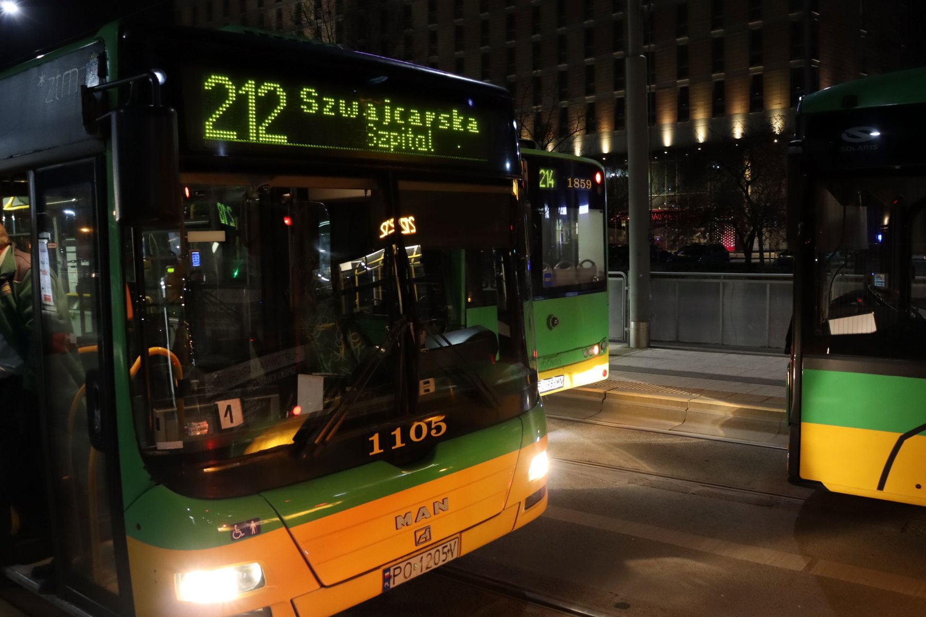 Autobus linii nocnej nr 212 - grafika rozmowy