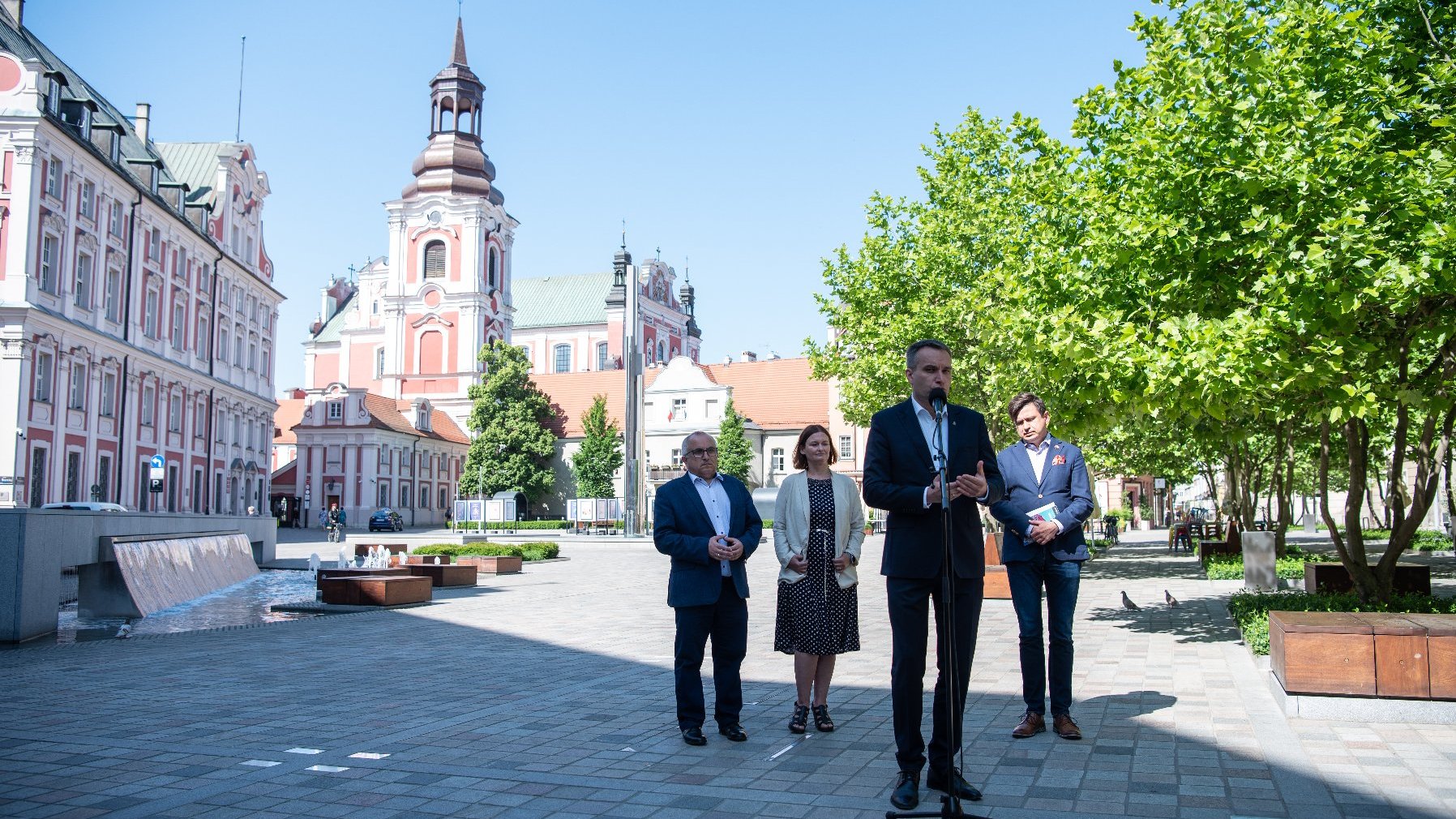 Galeria zdjęć z konferencji dotyczącej działalności rzeczniczki praw uczniowskich