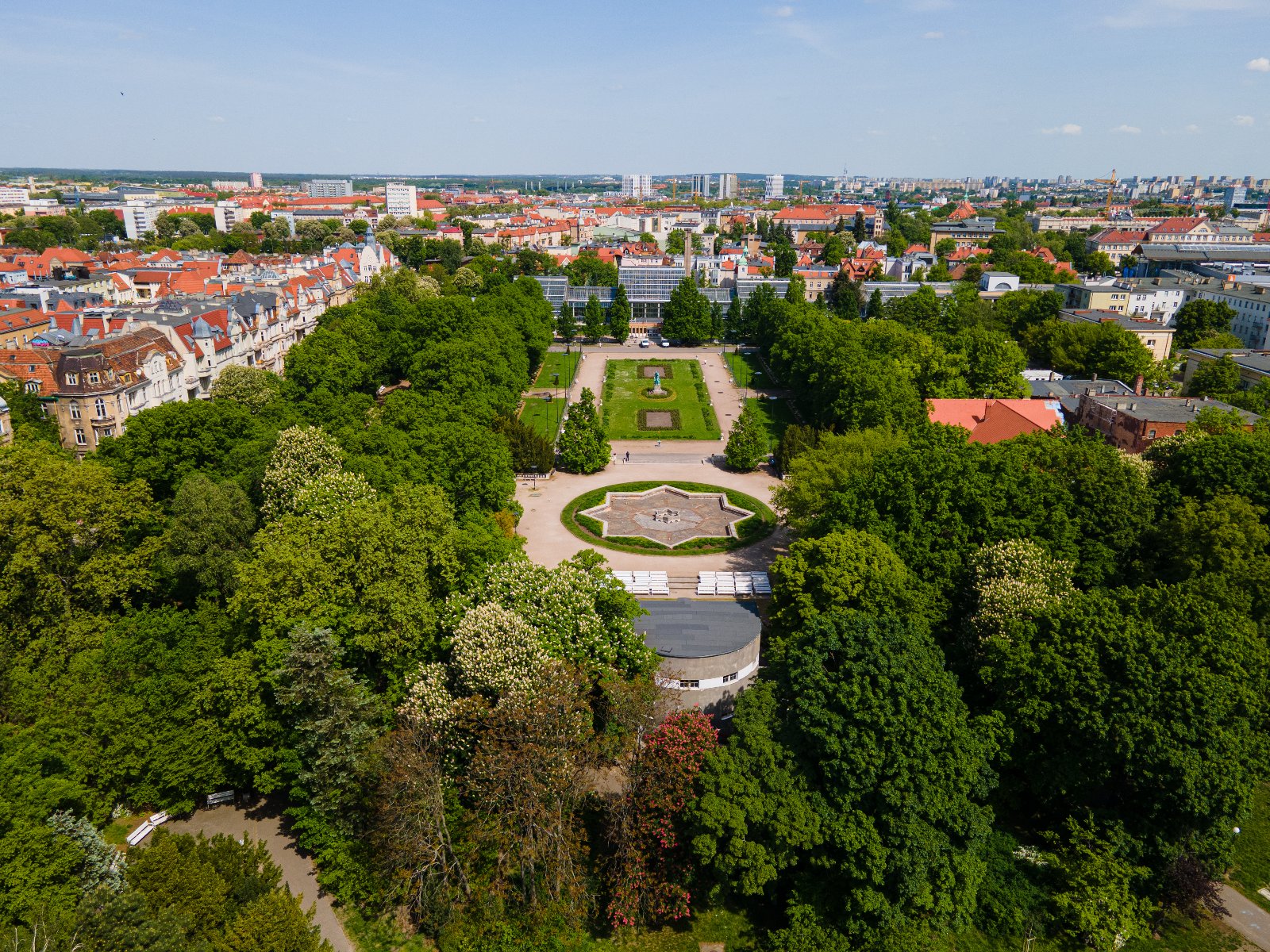 Na zdjęciu park Wilsona widziany z lotu ptaka - grafika rozmowy