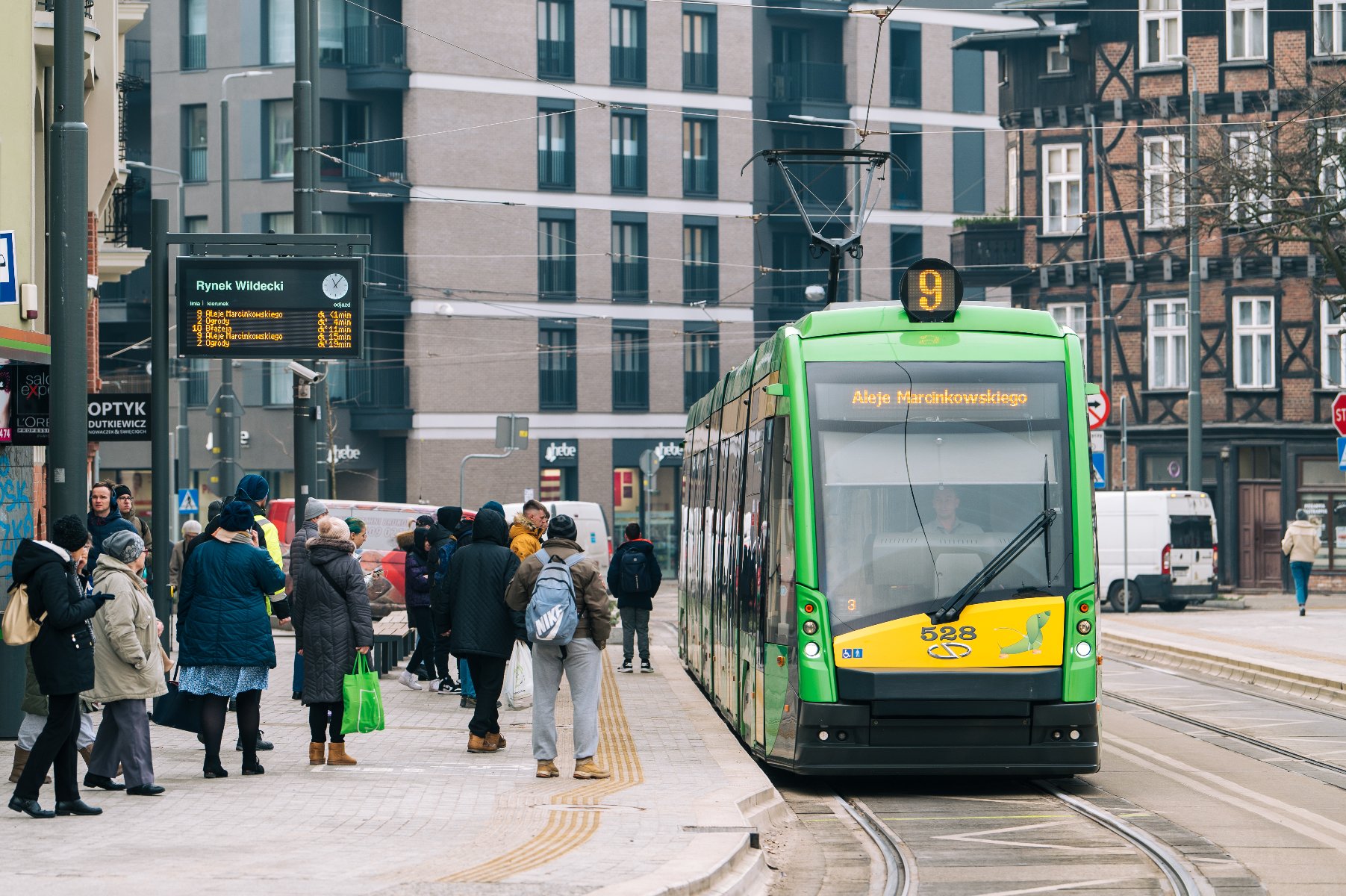 Tramwaj linii nr 9 - grafika rozmowy