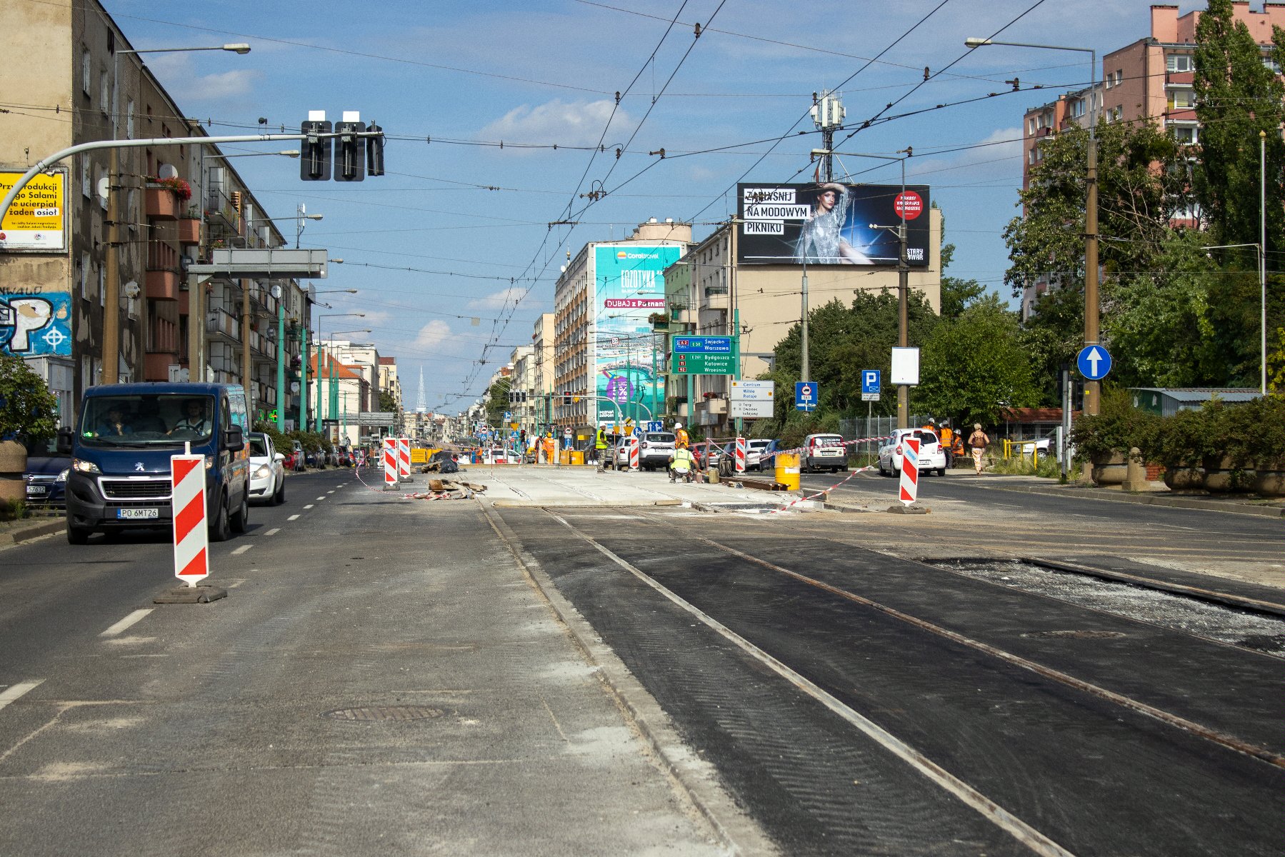 Galeria zdjęć z postępu prac na ul. Głogowskiej - grafika rozmowy