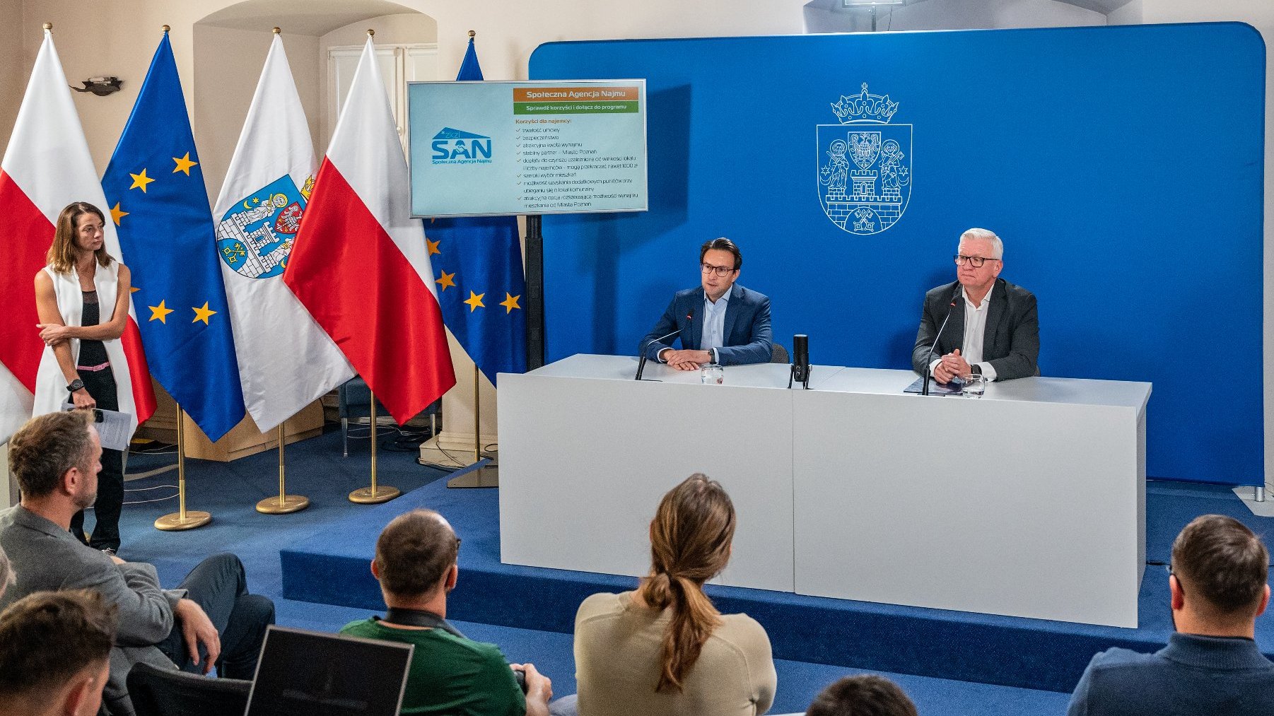 Jacek Jaśkowiak, prezydent Poznania i Tomasz Lewandowski, prezes ZKZL podczas konferencji prasowej.