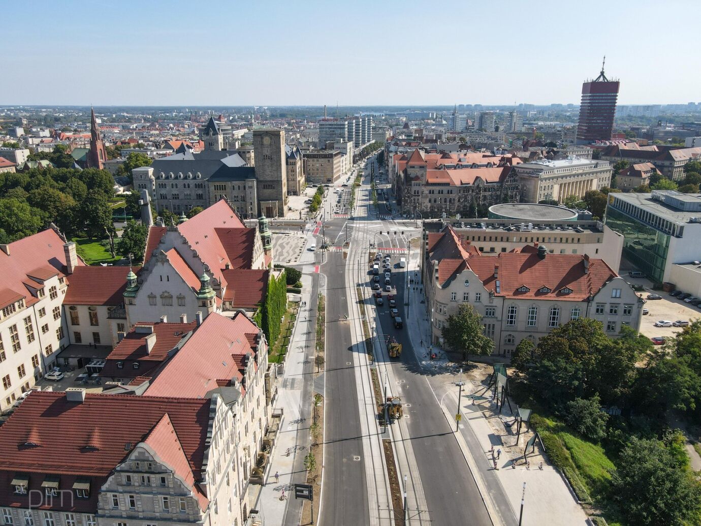 Na zdjęciu ulica Święty Marcin widziana z lotu ptaka - grafika rozmowy