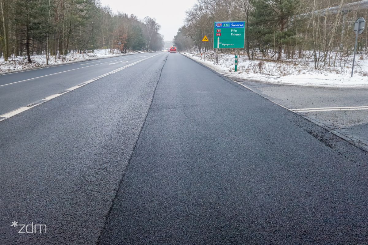 Ulica Bałtycka z nową nawierzchnią - grafika rozmowy