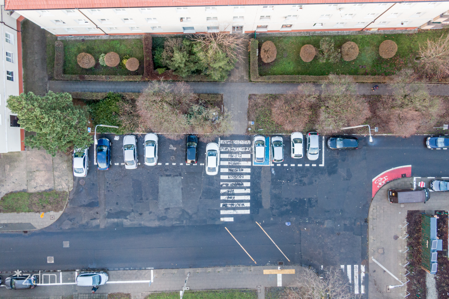 Galeria zdjęć z miejsca, gdzie powstanie park kieszonkowy na Jeżycach - grafika rozmowy