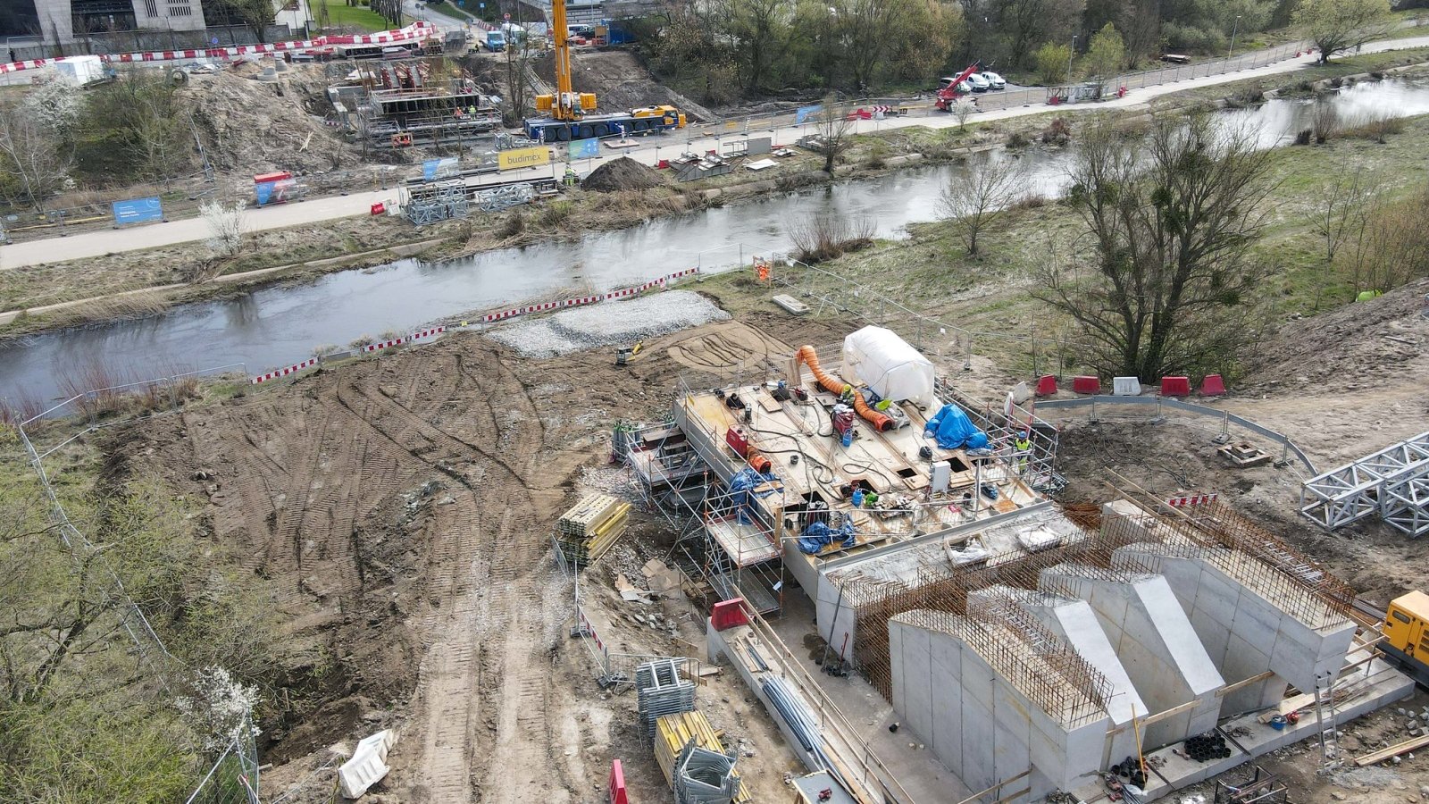 Galeria zdjęć z budowy mostów Berdychowskich