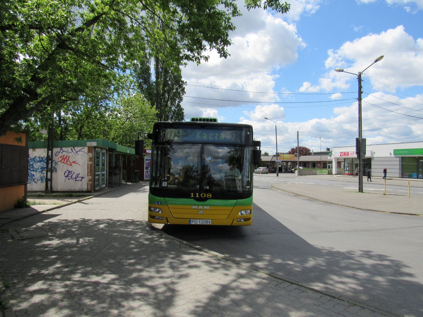 Autobus linii nr 179 - grafika rozmowy