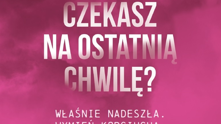 Zdjęcie przedstawia informacje zachęcające do wymainy pieca.