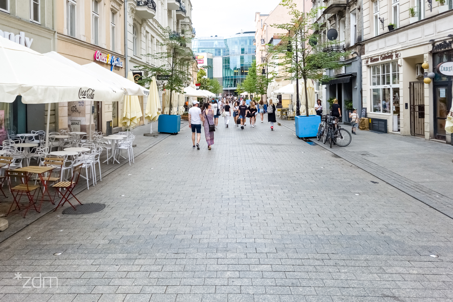 Galeria zdjęć z ul. Wrocławskiej - grafika rozmowy